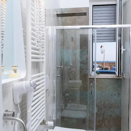 بيت ضيافة Fronte Mare Relais Stapane *